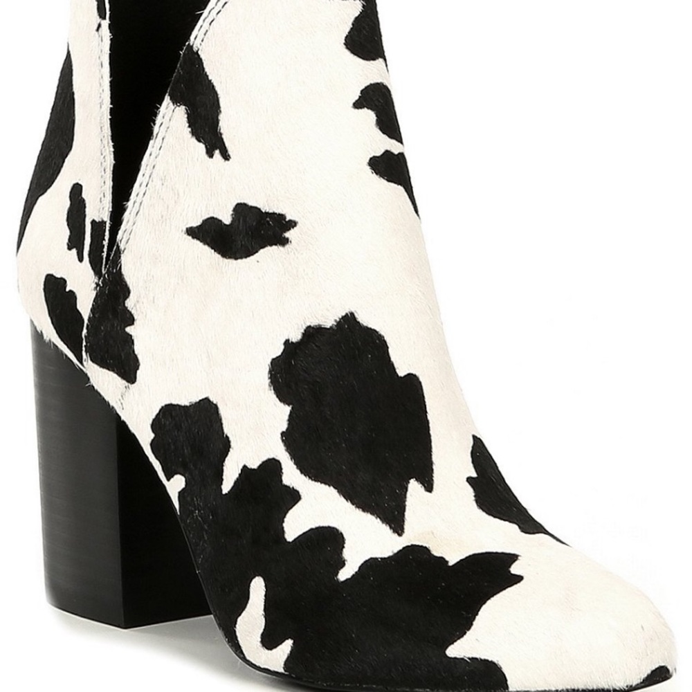 Steve Madden Cow Print booties!